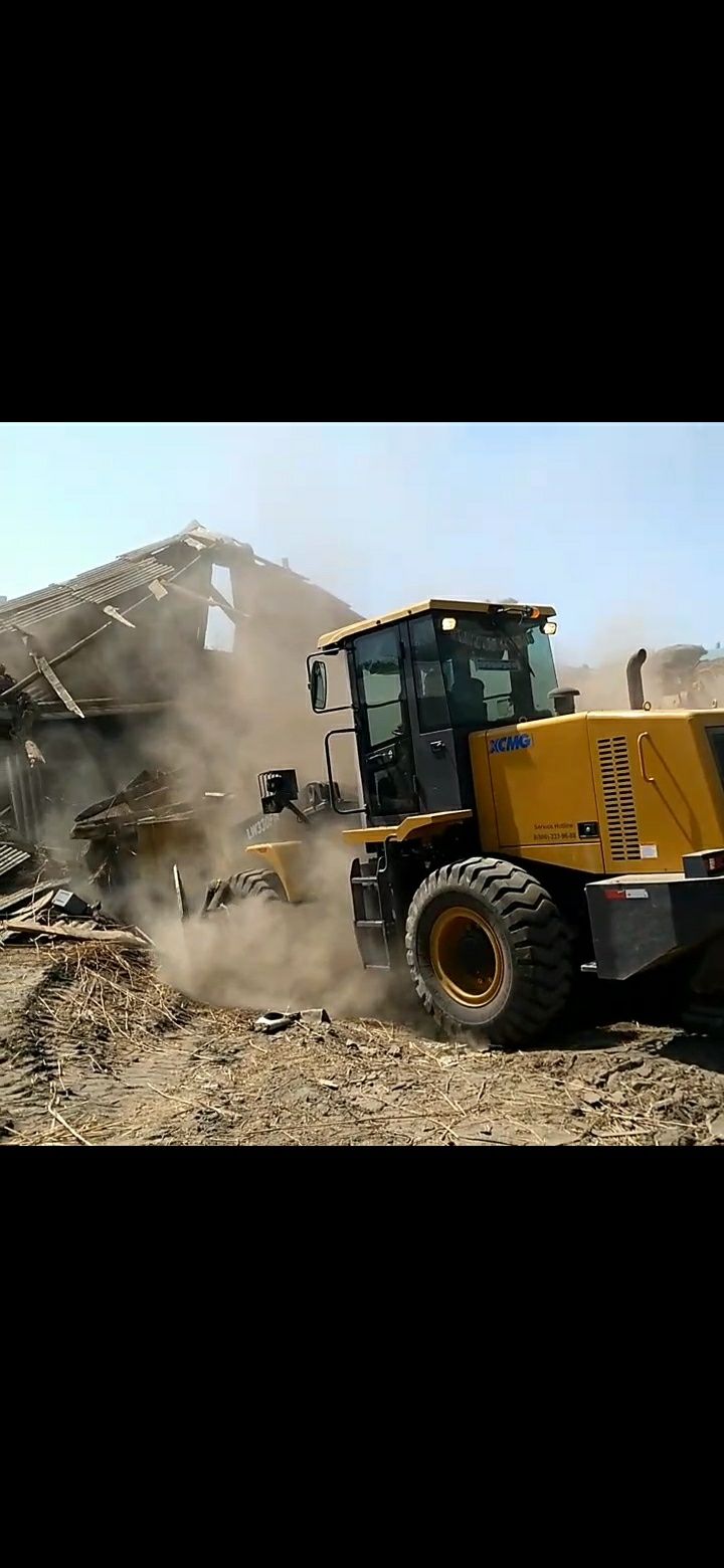 Демонтаж и снос землянок домов.  Самосвалы камаз  25тонн. Вывоз мусор