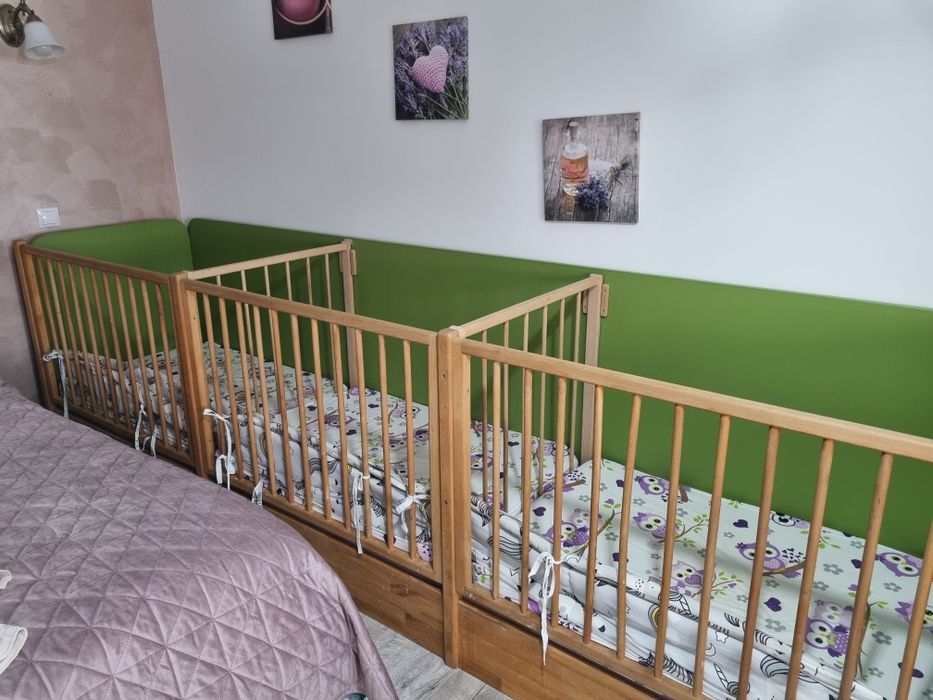 Vând patut pt tripleti!