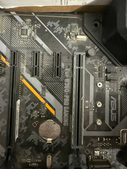 Kit Placa de baza ASUS TUG B360 PRO GAMING + i7 9700