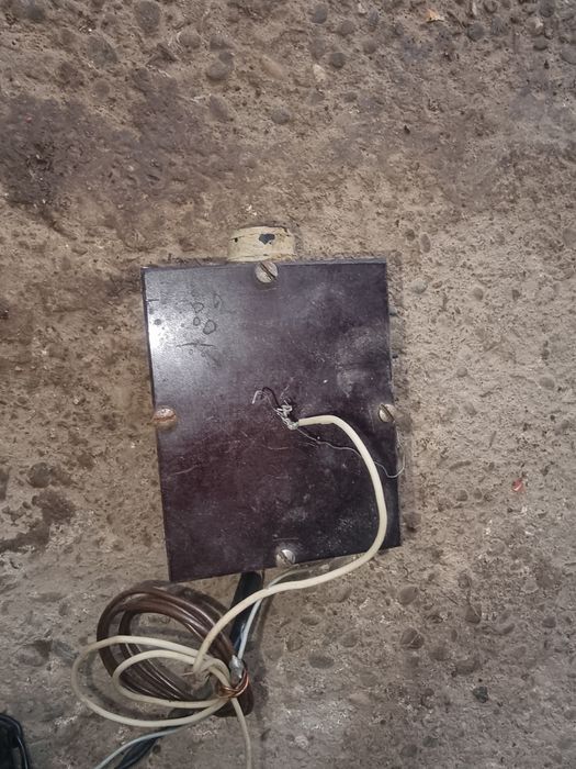 Transformatoare 220 la 24v