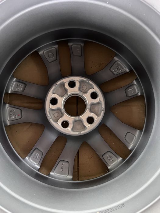 Janta Lexus/Toyota pe 17 Noua-originala in cutie