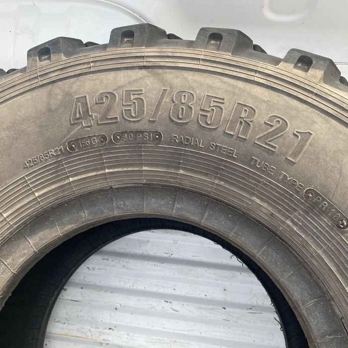 Покрышка грузовая (вездеход)