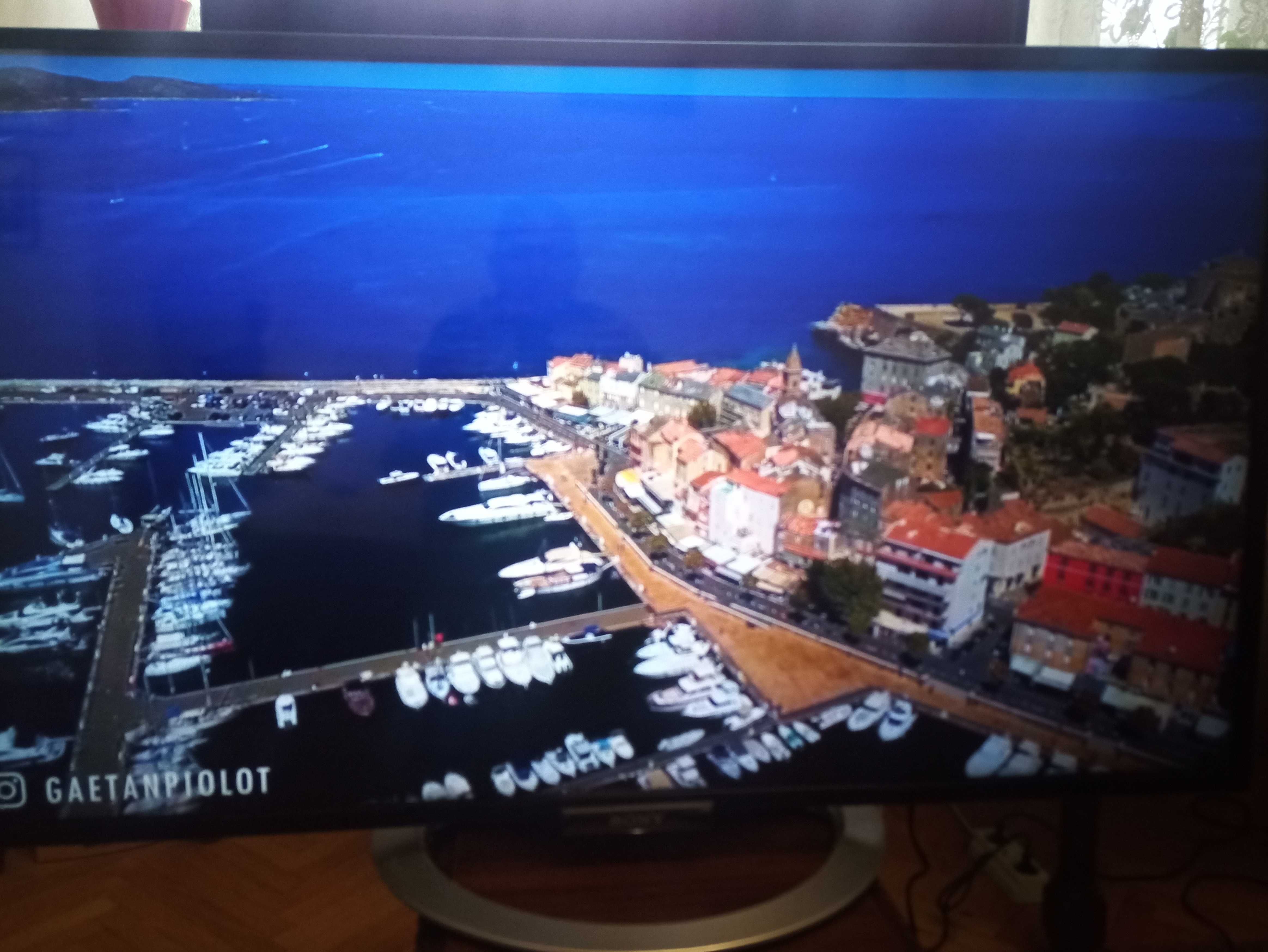 TV Sony, 48" wifi, smart, HD, 3D, USB