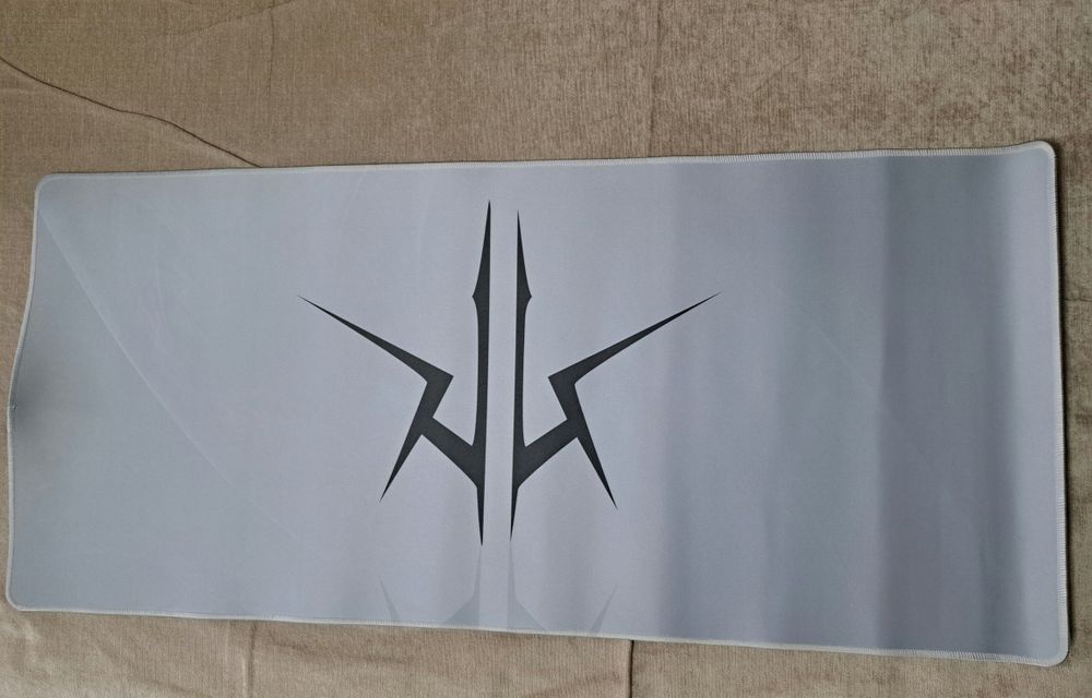 Коврик большой для клавиатуры и мыши