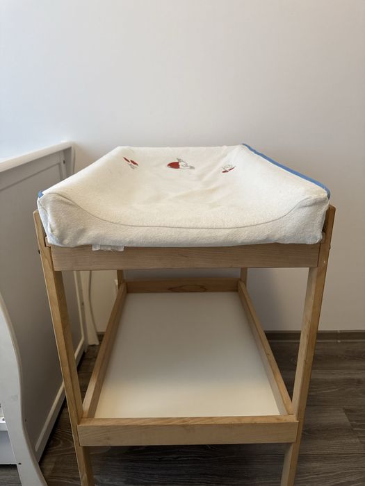 Masa de schimbat ikea