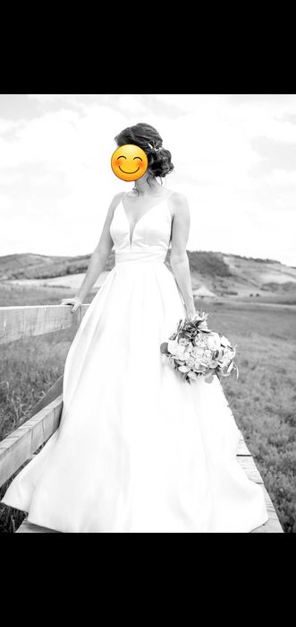 Vand rochie de mireasa Rosa Clara model Traza Luna Novias