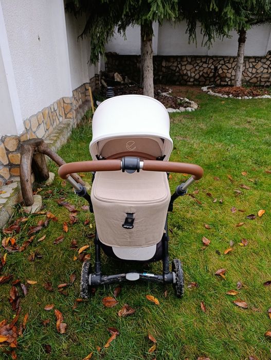 Продавам количка Jane Kendo 2в1 – Кош за новородено и седалка за бебе/