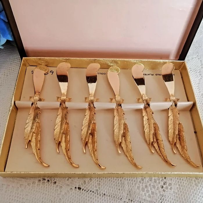 Позлатени прибори.