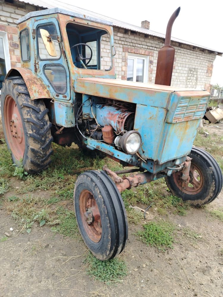 Продам трактор Т-40