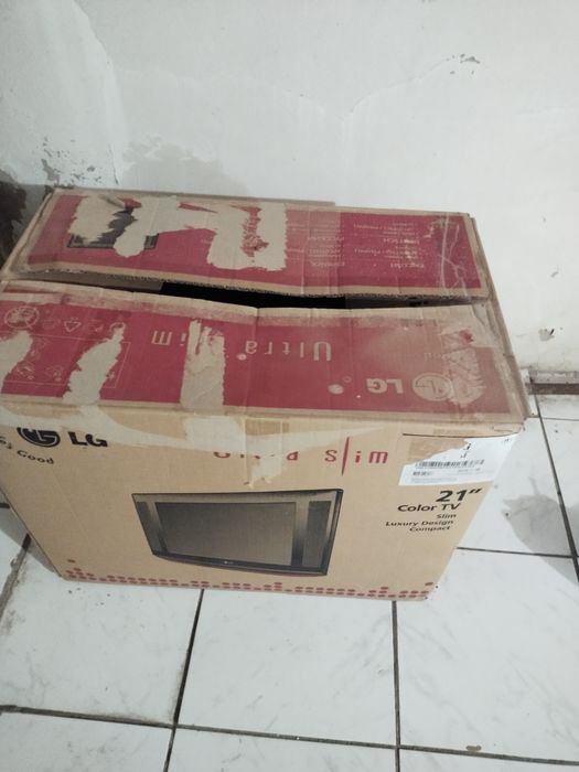 Продам телевизор lg