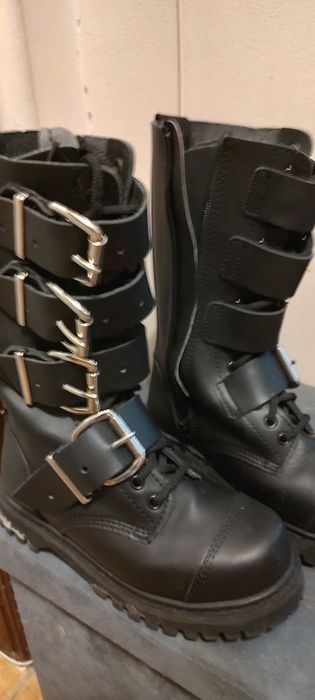 Bocanci Metalshop 36