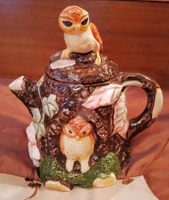 Два чайника "Къщата с мечета" и "Къщата с бухалите"