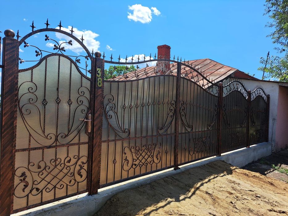 Porti din fier forjat ieftine
