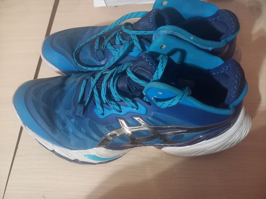 ASICS metarais blue