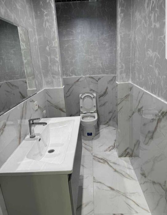 Здание ул.Новомосковская Старт 3-этажа 653 м² 8-каб евроремонт