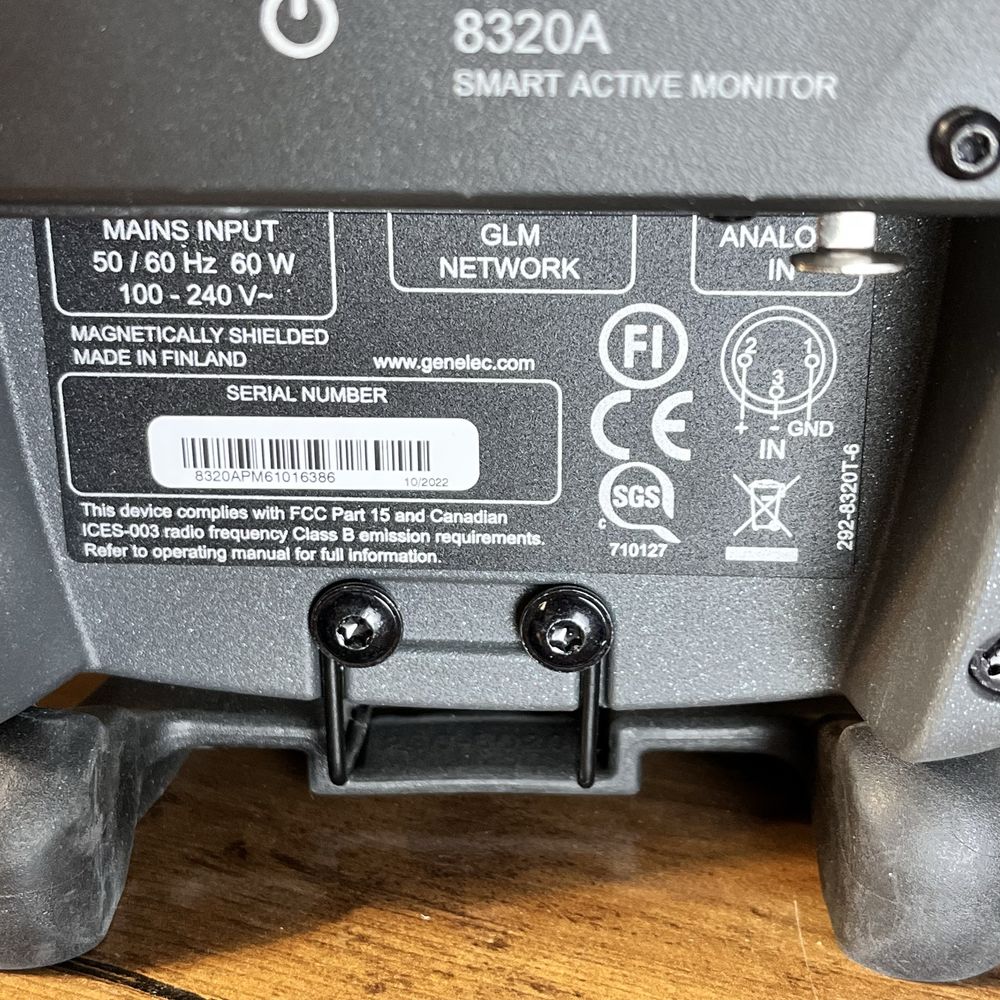 Genelec 8320A студийные мониторы