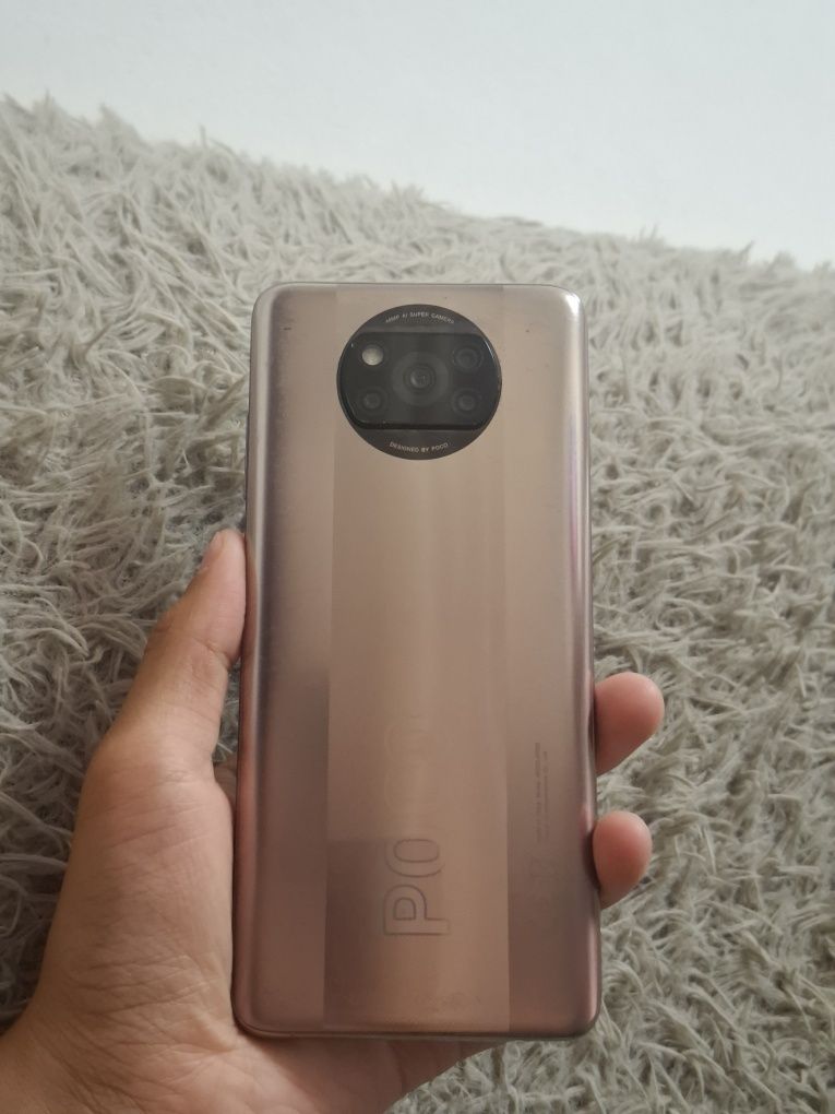 Poco x3 Pro не включается