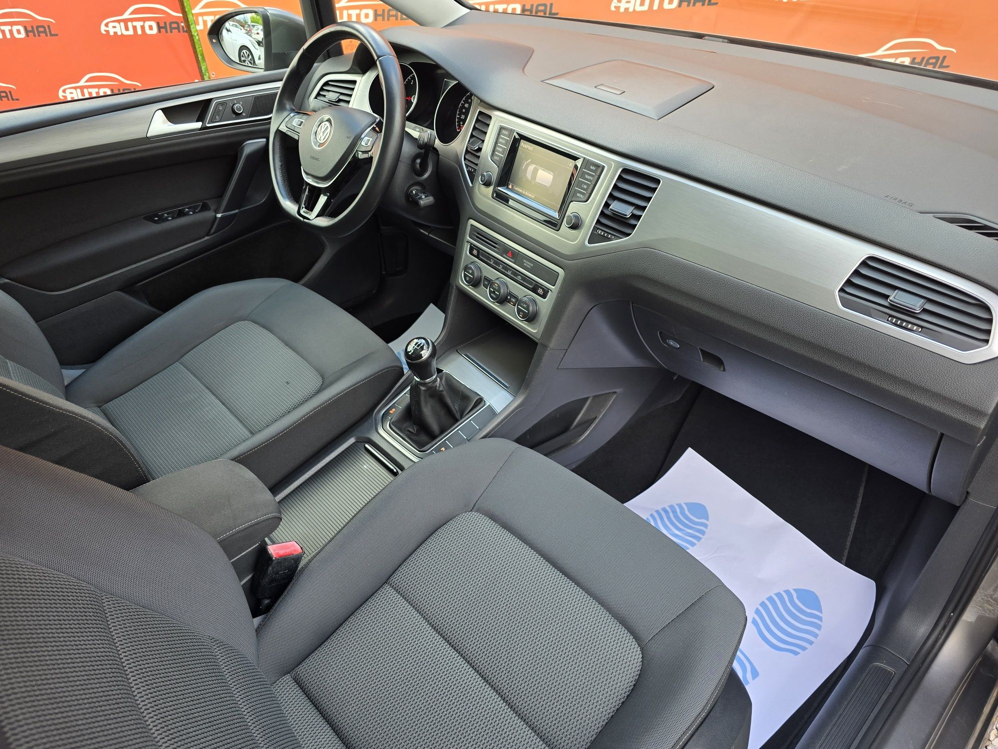 Volkswagen Golf Sportvan Finantare Rate-Credit
