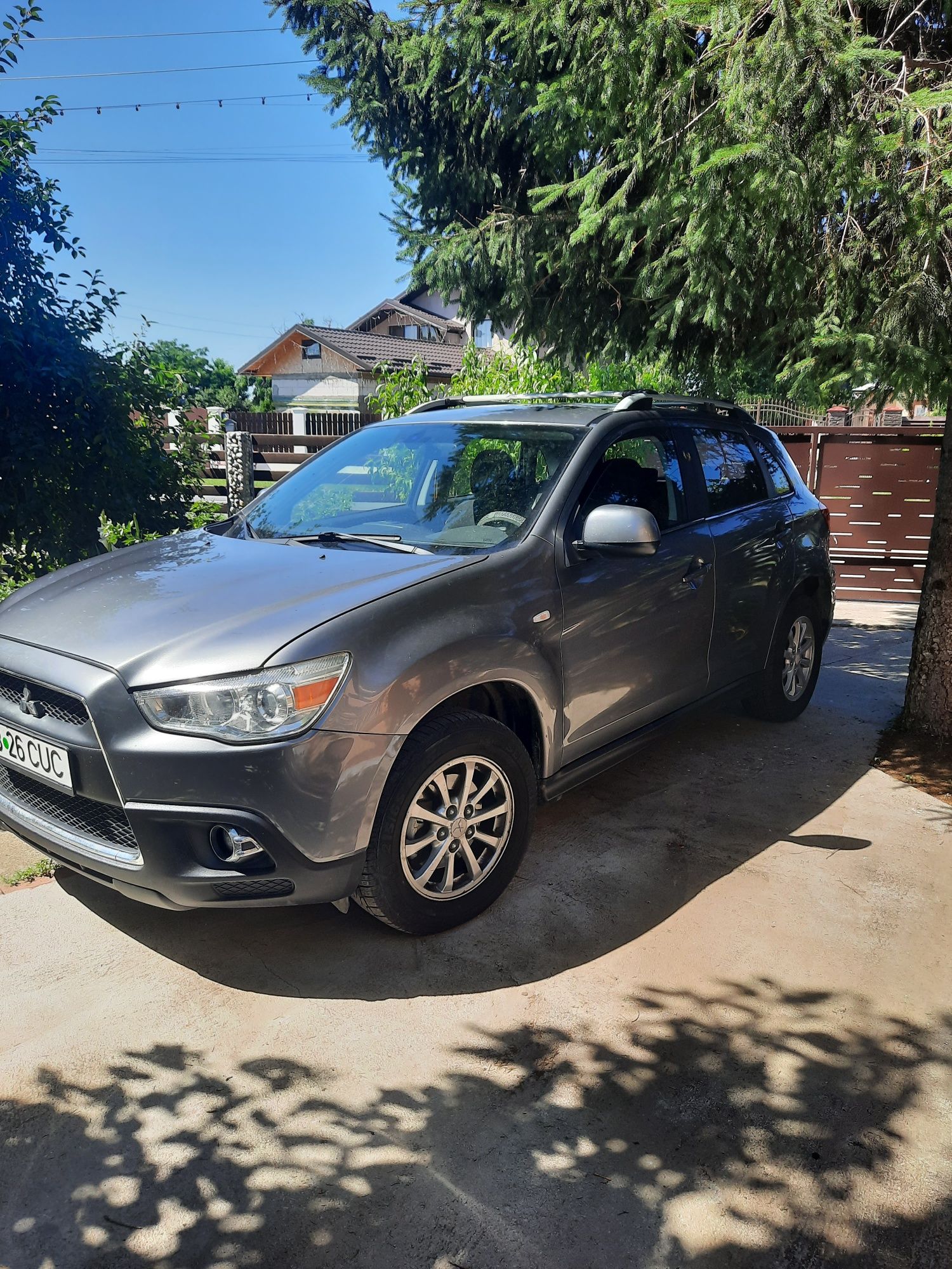 Vând Mitsubishi Asx