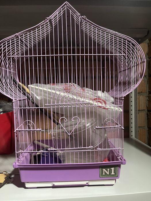 Клетка для попугаев небольшая