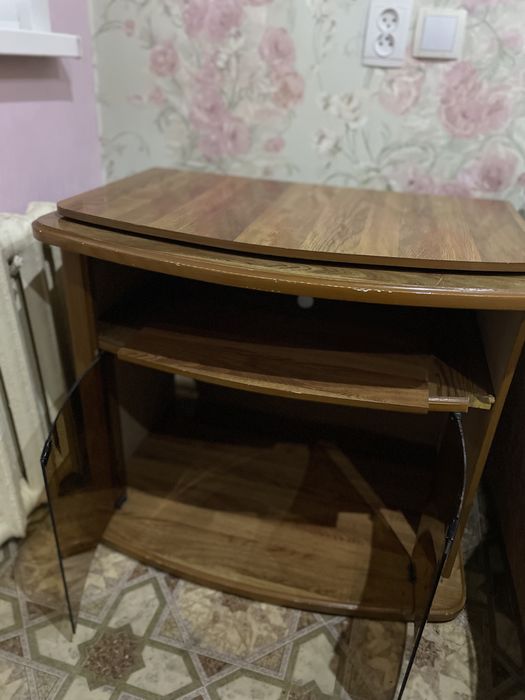 Подставка для телевизора