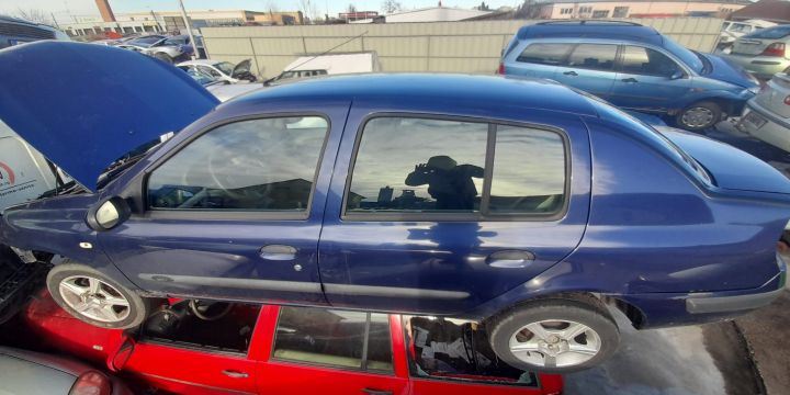Grila stergatoare Renault Clio a 2-a generatie (facelift)