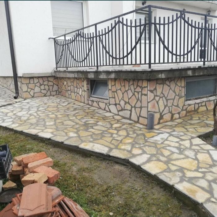 Piatra naturala de munte și montaj