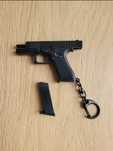 Breloc chei pistol glock 17, 19X, 45