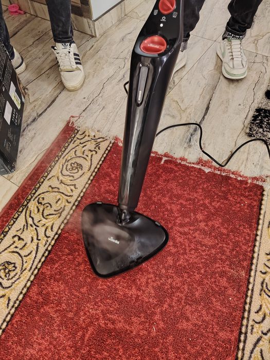 Vand mop cu aburi Curăță și dezinfectează eficient,