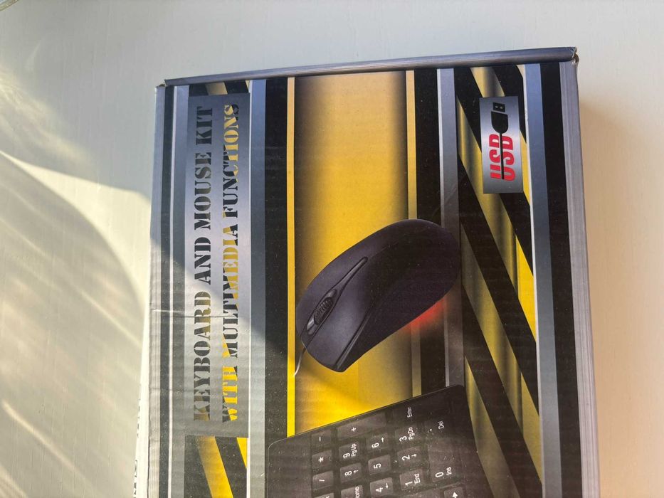 Комплект QWERTY клавиатура + мишка, USB