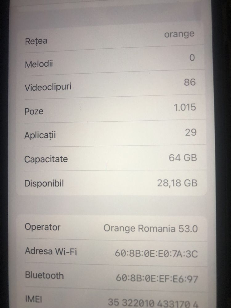 Vind iphone 8 perfect funcional unul de 64 si unu de 128