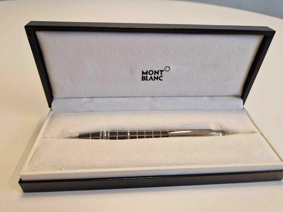 Pix MONTBLANC Star Walker Collection Metal Rubber Ballpoint Pen