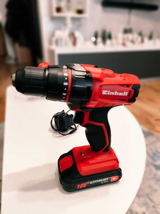 Filetanta Einhell 18 V cu 2 trepte de viteza.