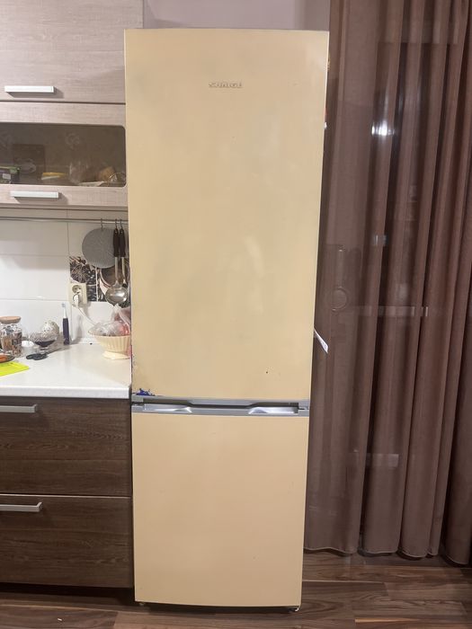 Продам холодильник