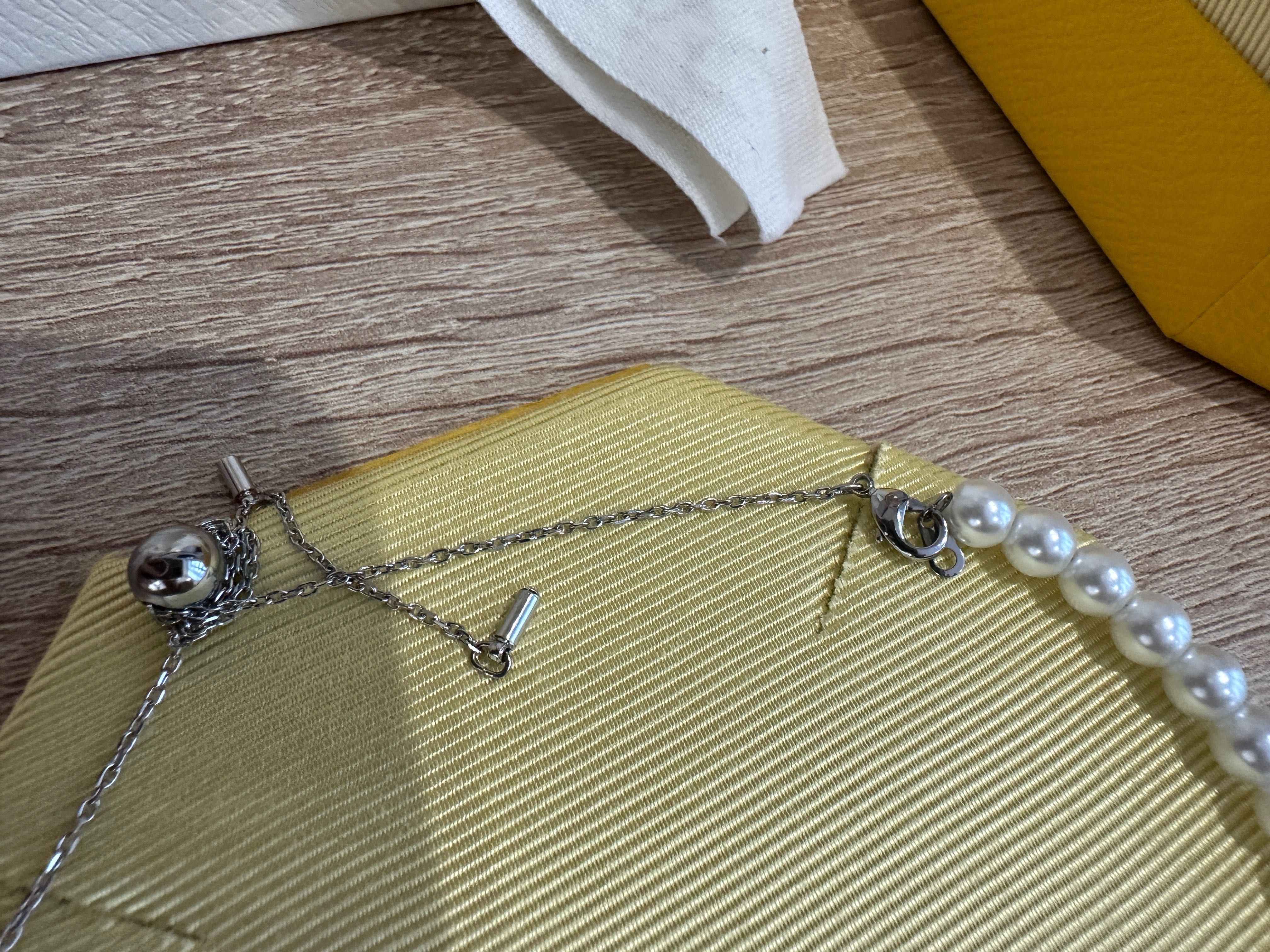 Colier Swarovski Ariana Grande Angelic tennis perle