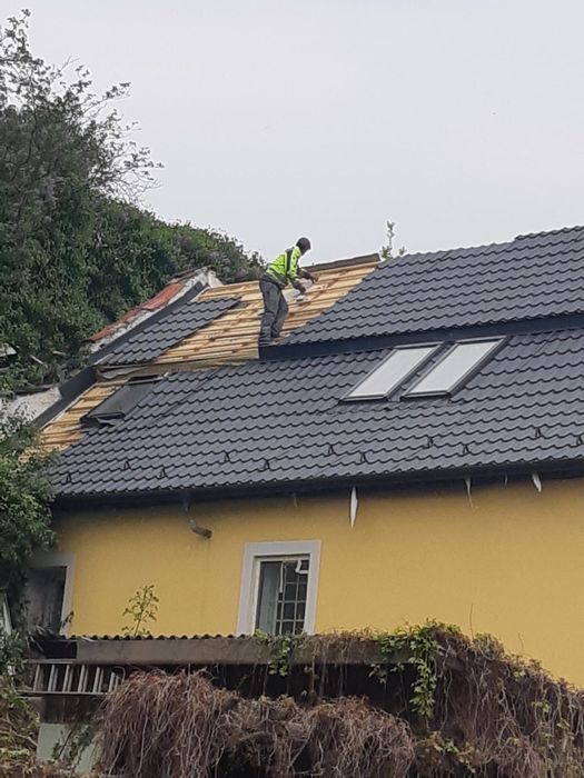 Reparatii si montaj acoperisuri