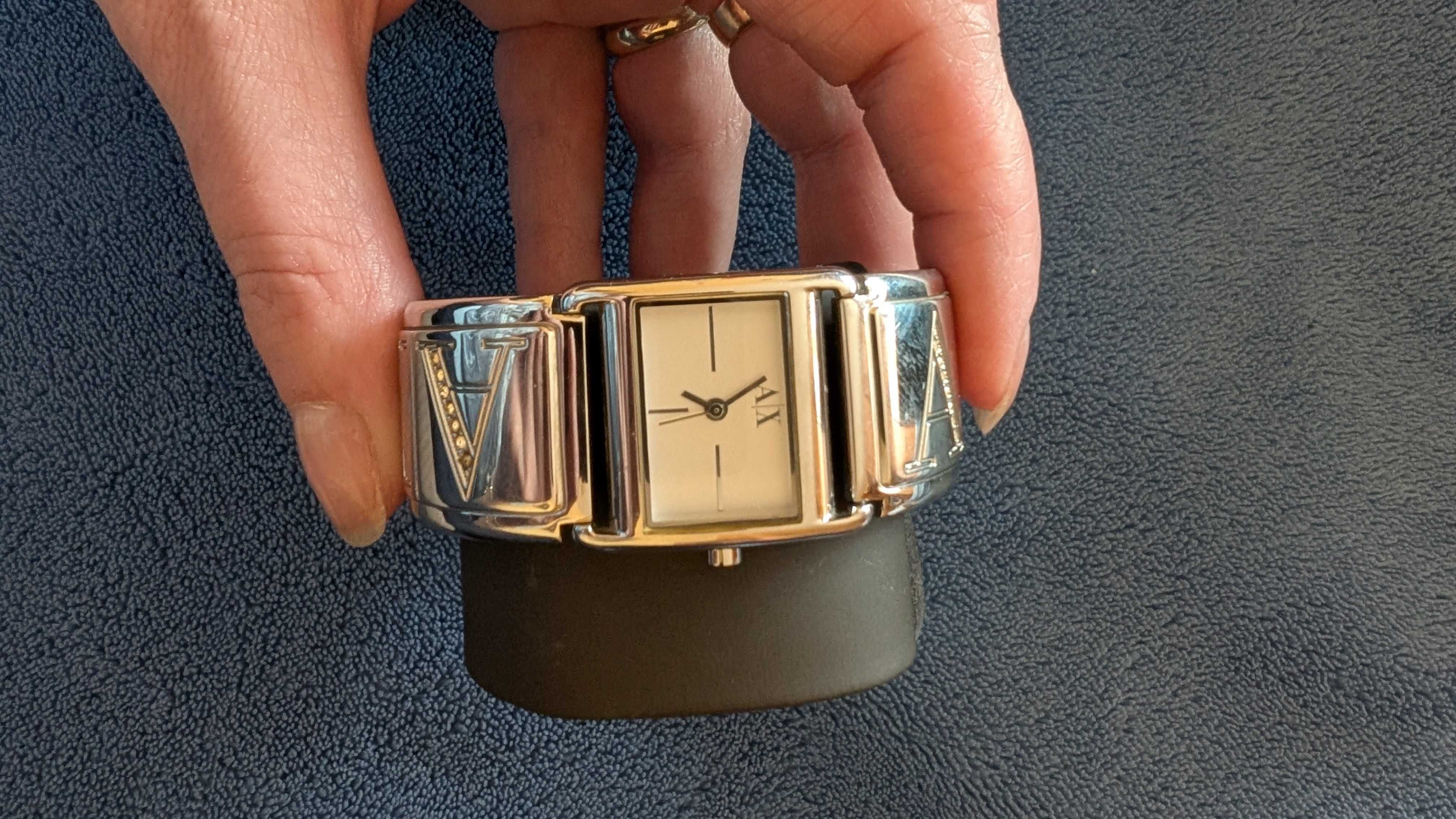 Дамски часовник Armani Exchange