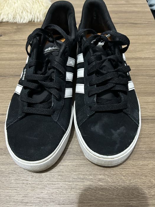 Adidasi adidas in stare foarte buna