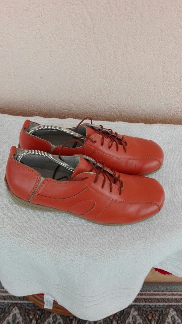 Pantofi noi piele nr 39 Rival