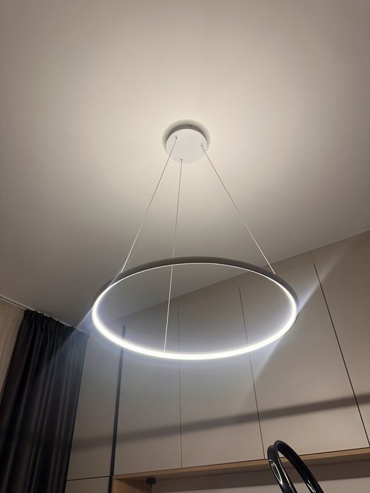 LED лампа за спалня