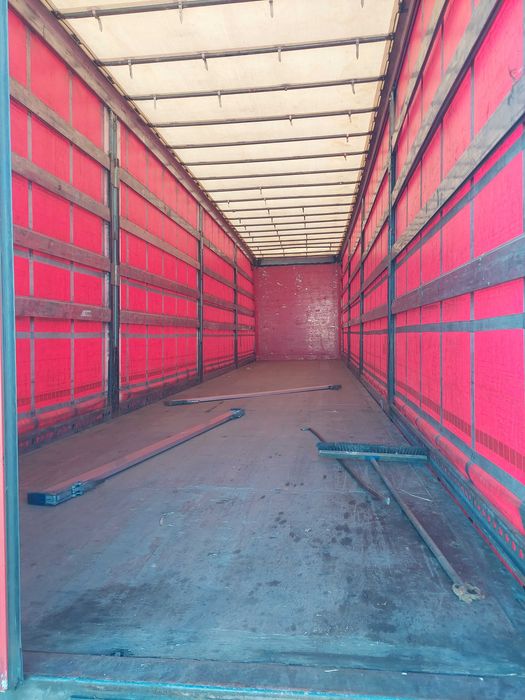 Cap tractor plus semiremorca