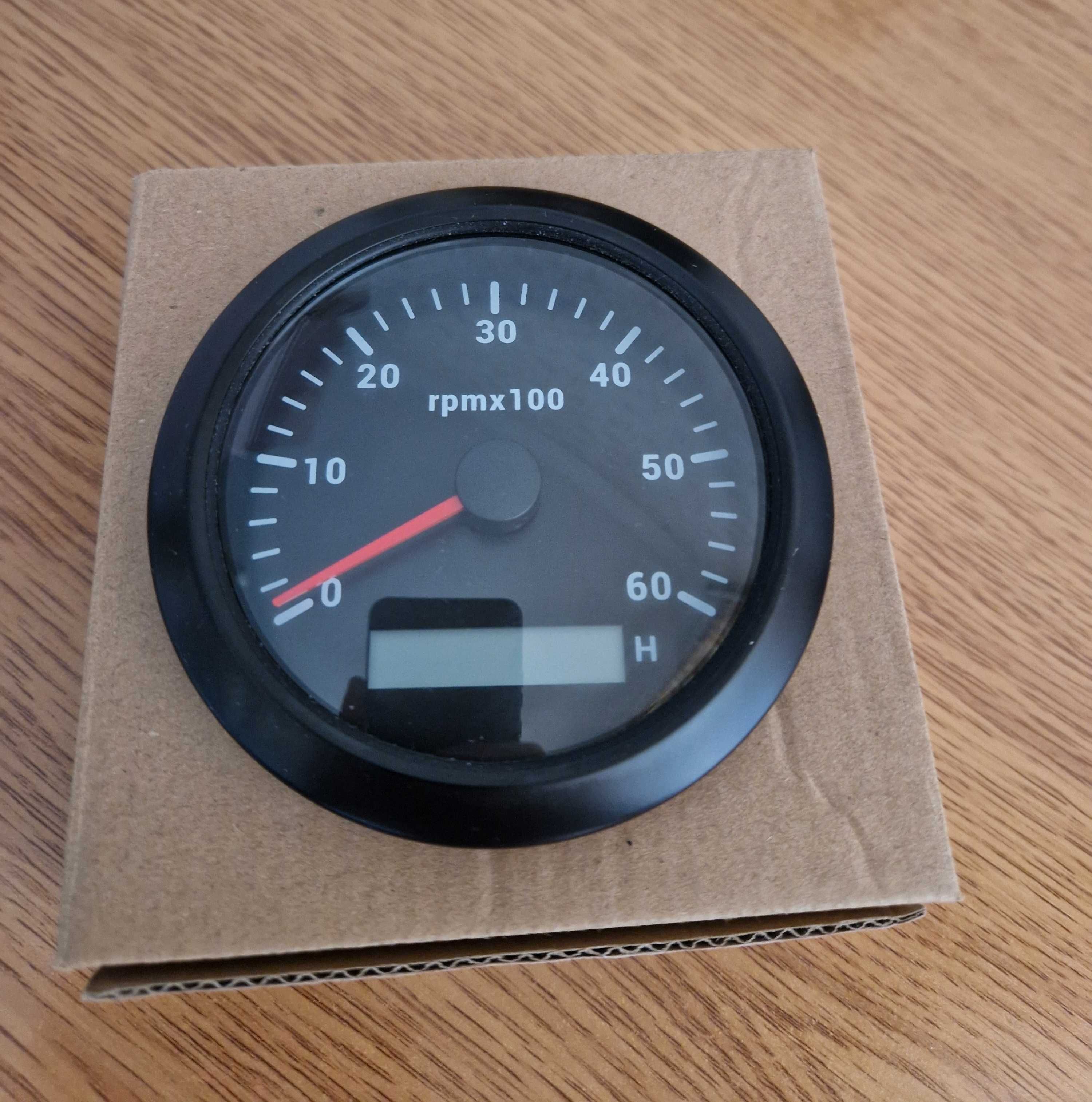 Тахометър/Оборотомер 6000rpm 85мм за лодки и др.
