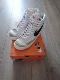 Nike blazer mid '77 vntg marimea 46