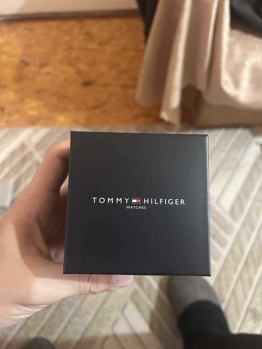 Мъжки часовник TOMMY HILFIGER TH85 CARBON 1792182 с ГАРАНЦИЯ