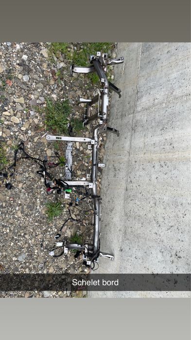 Cadru metalic sustinere plansa bord bmw x4 g02 cod piesa 6822019