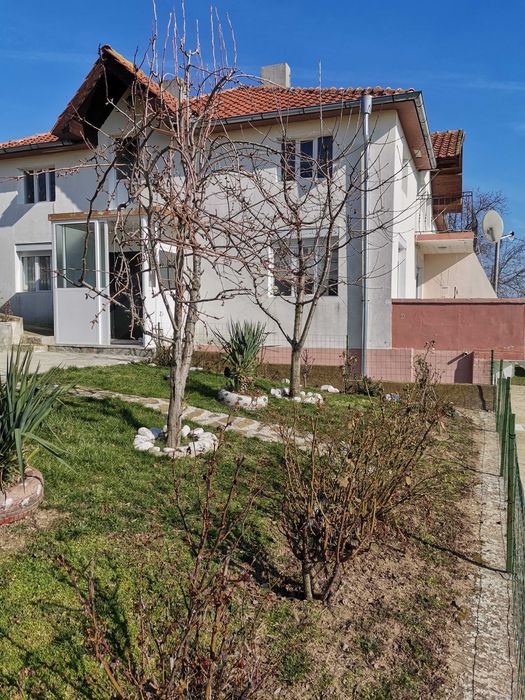 Продава се Къща в с. Просеник, Област Бургас - 185 кв.м за 838 €/кв.м - Снимка #2