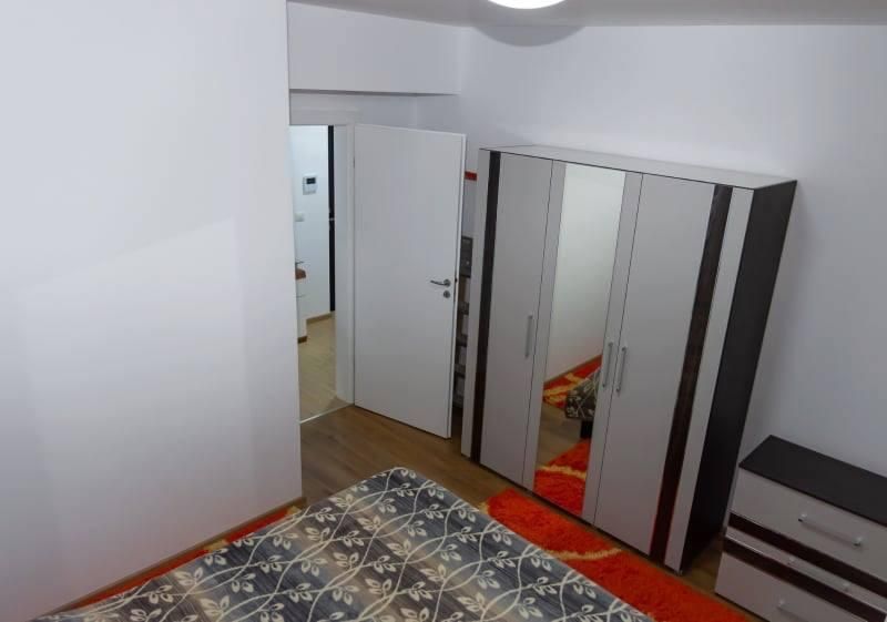 Inchiriez apartament 2 camere Otopeni