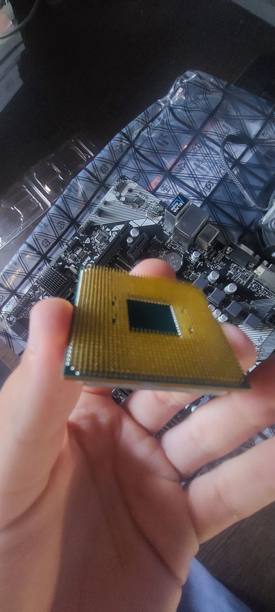 ASRock A320M-DVS и AMD ryzen 5 1600