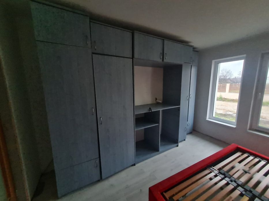 Vând mobila de tineret sau dresing