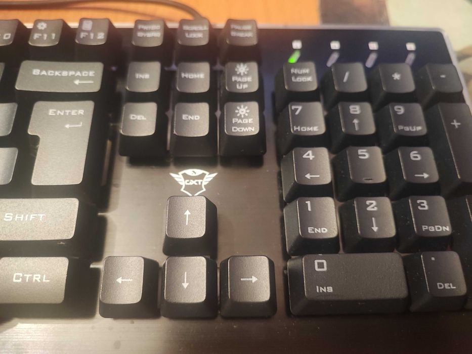 Tastatura trust gxt860